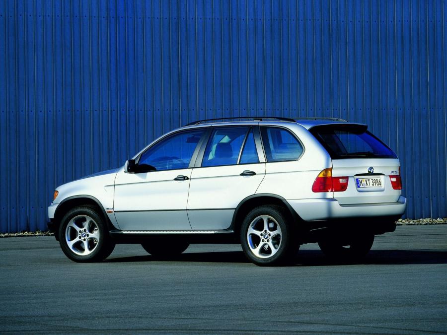  BMW X5 1999 года  (фото 2 из 28)